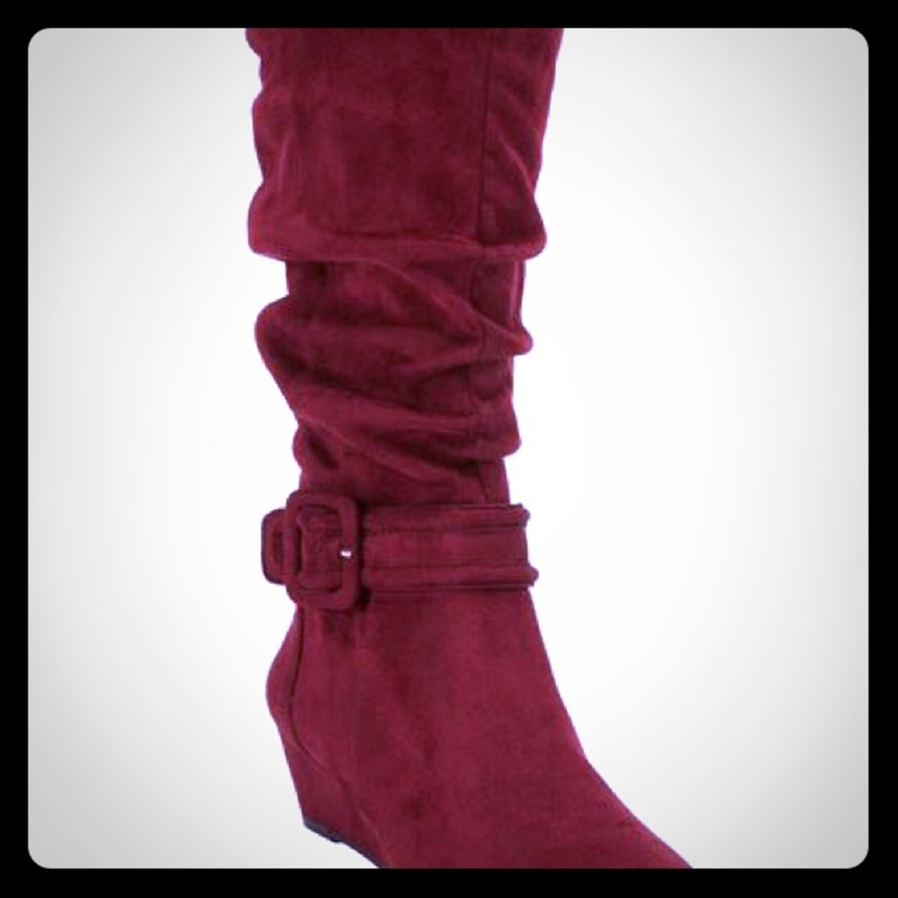 BODHI BURGUNDY TALL VELOUR BOOTS 👢!!
